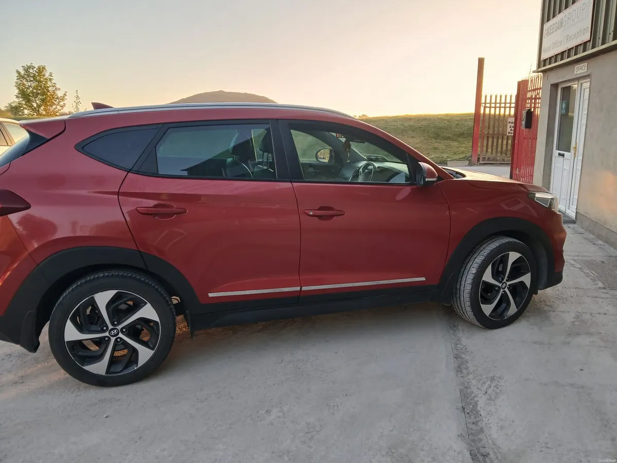 Car - Image 3