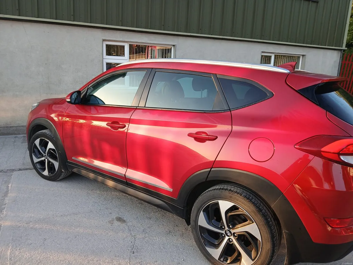 Car - Image 1