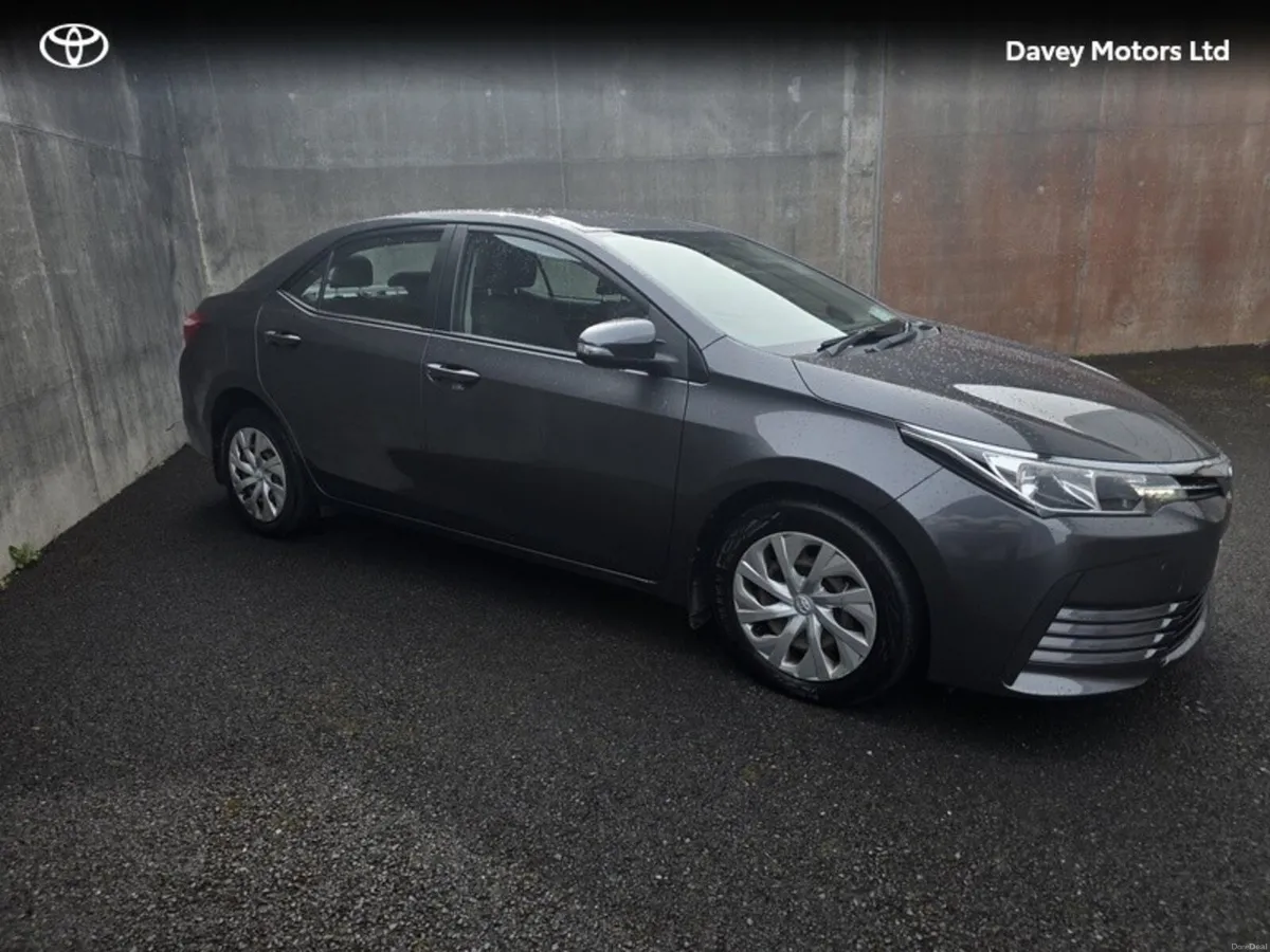Toyota Corolla 1.4 D-4D TERRA 4DR - Image 1