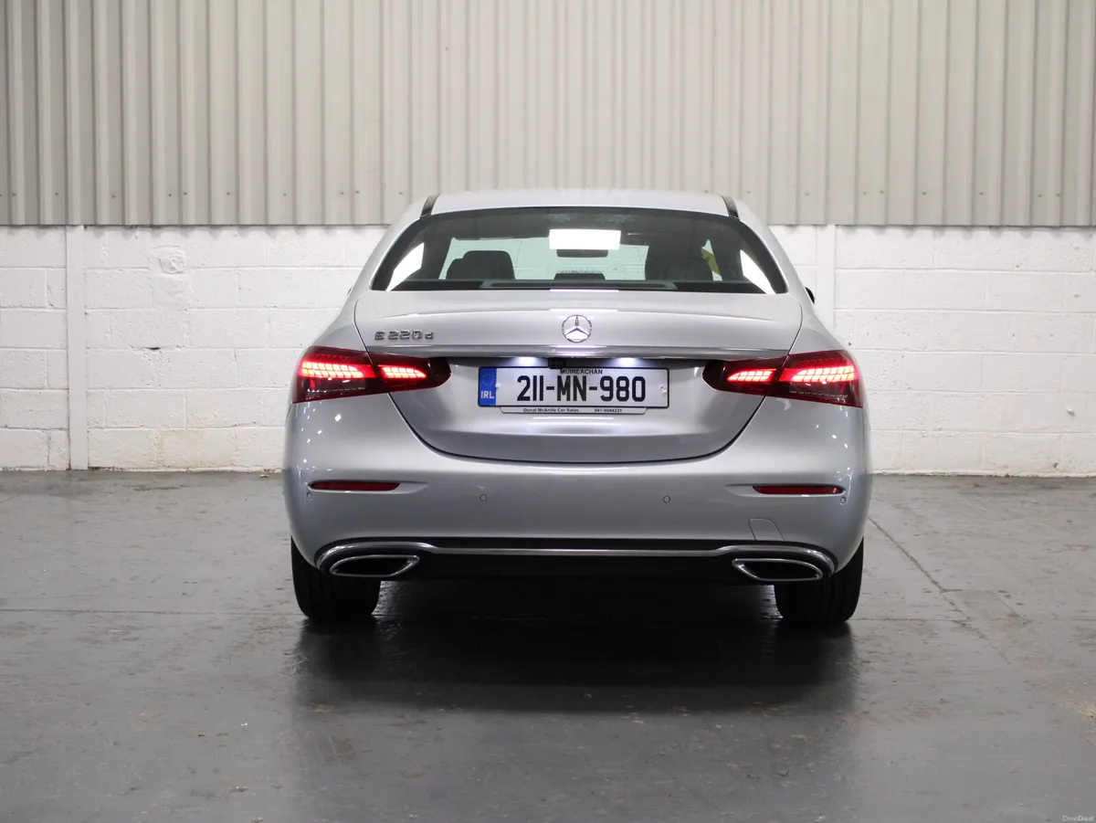 Mercedes-Benz E-Class 2021 - Image 6