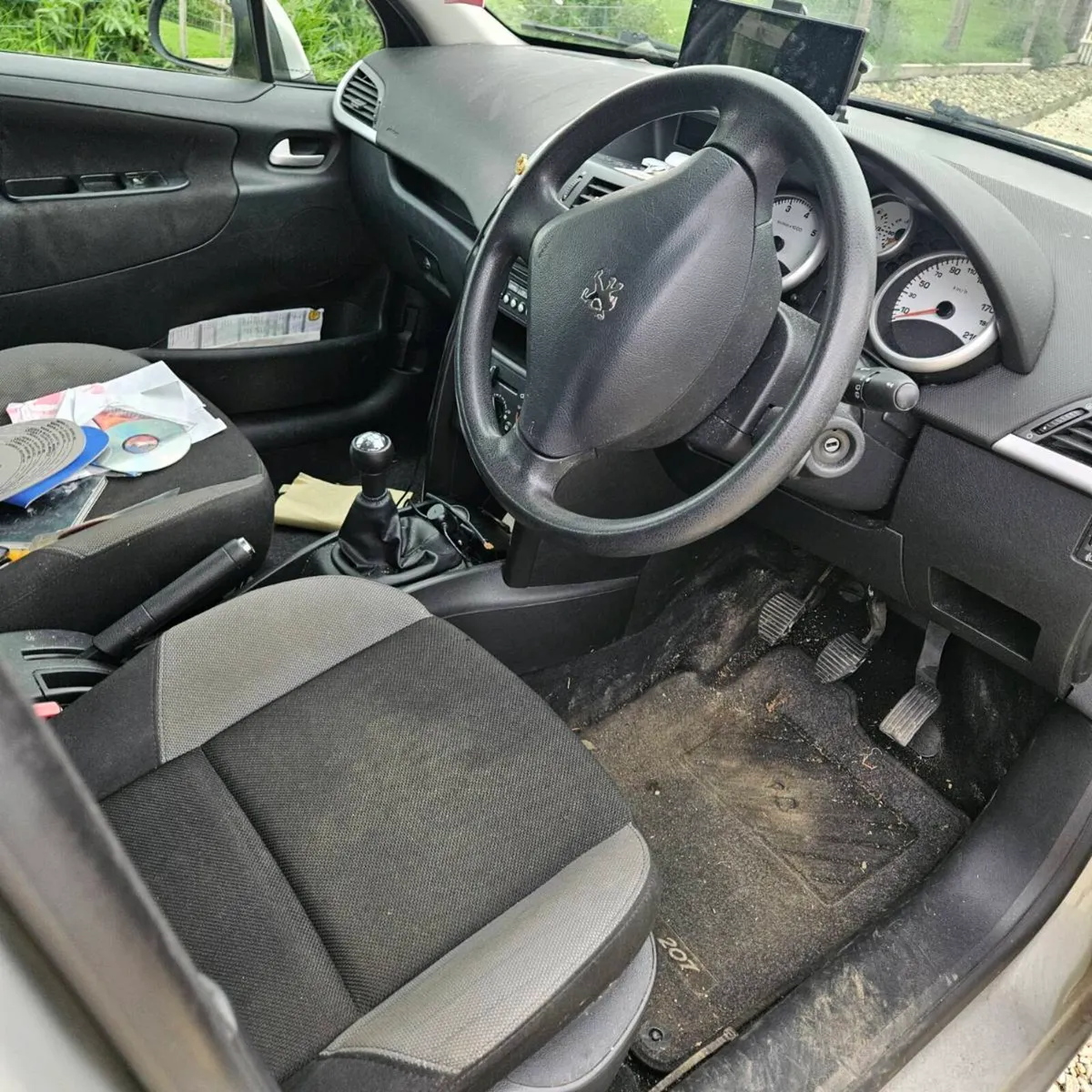 Peugeot 207 - Image 2