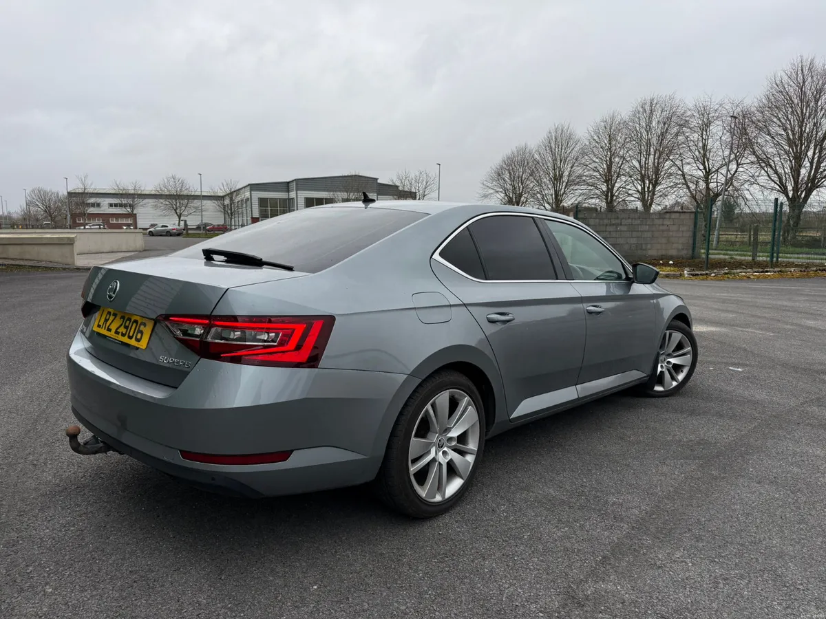 2016 Skoda Superb 2.0 Tdi DSG Automatic NI REG - Image 4