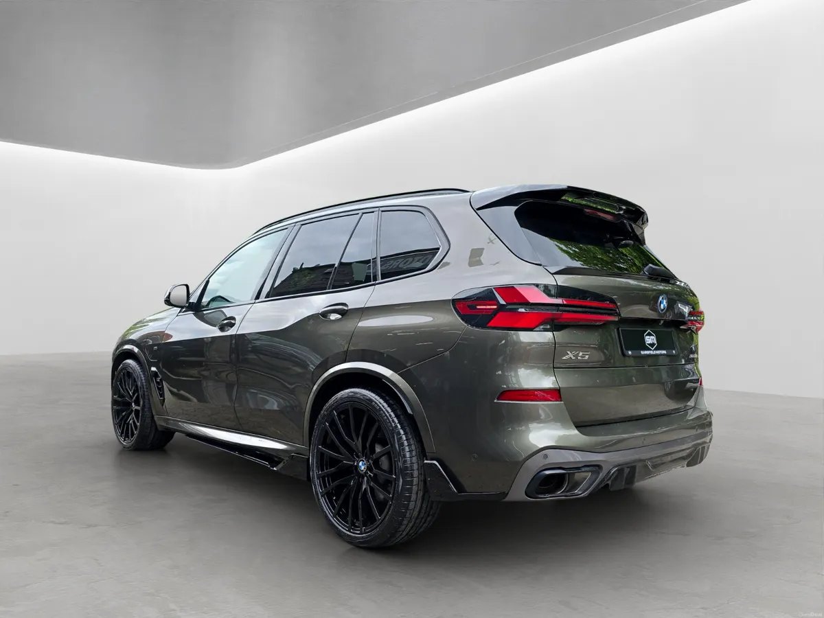 2024 BMW X5 50E M-SPORT PRO . - Image 4