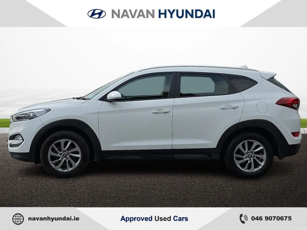 Hyundai Tucson 1.7 D Executive SE *QUALITY COMES S - Image 4
