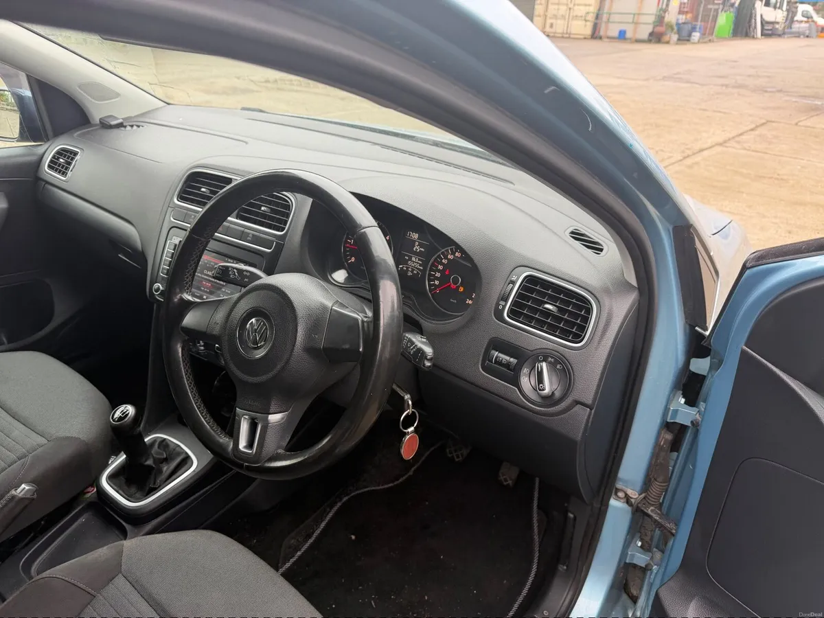 Volkswagen Polo 2011 diesel  1.2 Manual - Image 4