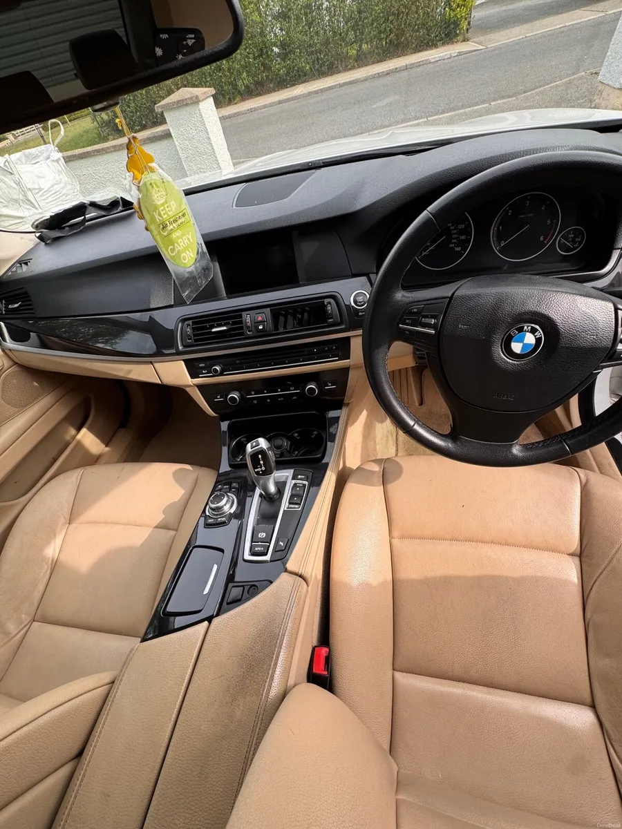 BMW 5-Series 2012 - Image 1