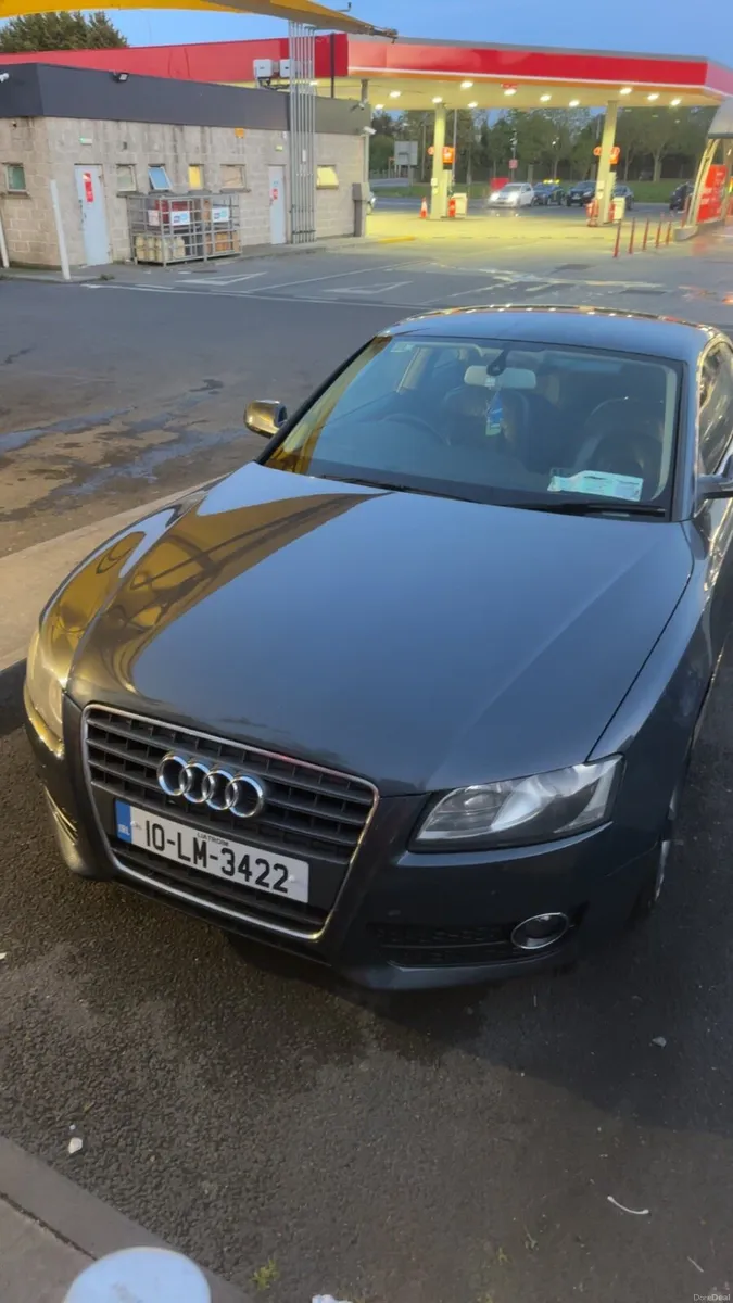 Audi A5 2010 - Image 1