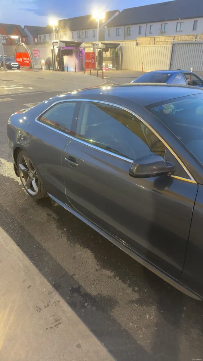 Audi A5 2010 - Image 4