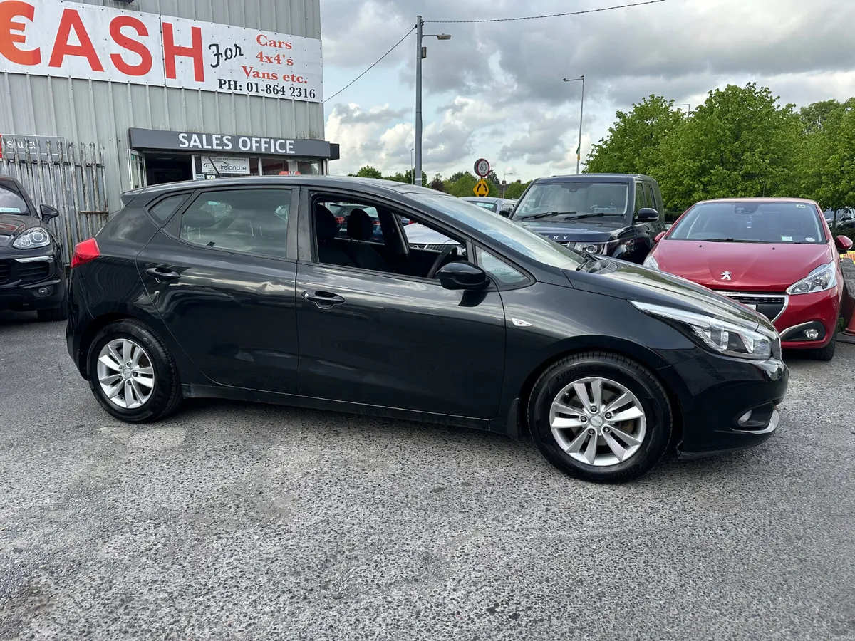 Kia Ceed 1.4 Petrol NCT TAX ALLOY WHEELS - Image 4