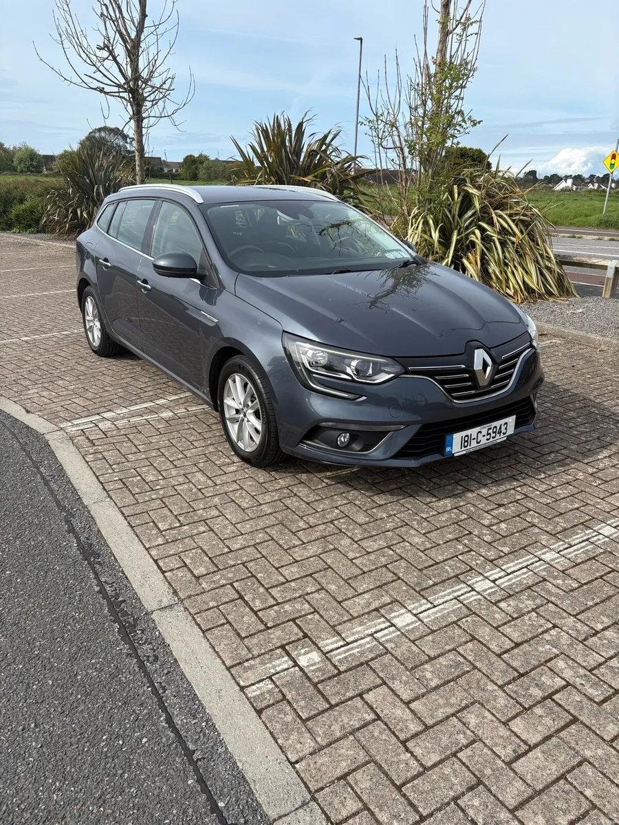 Renault Megane Tourer Dynamique Estate 2018 - Image 1
