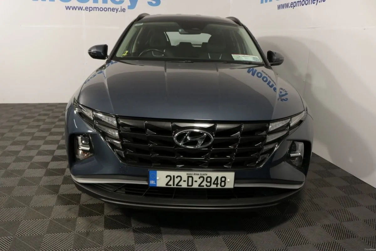 Hyundai Tucson EXECUTIVE 1.6L DIESEL SUV - Image 2