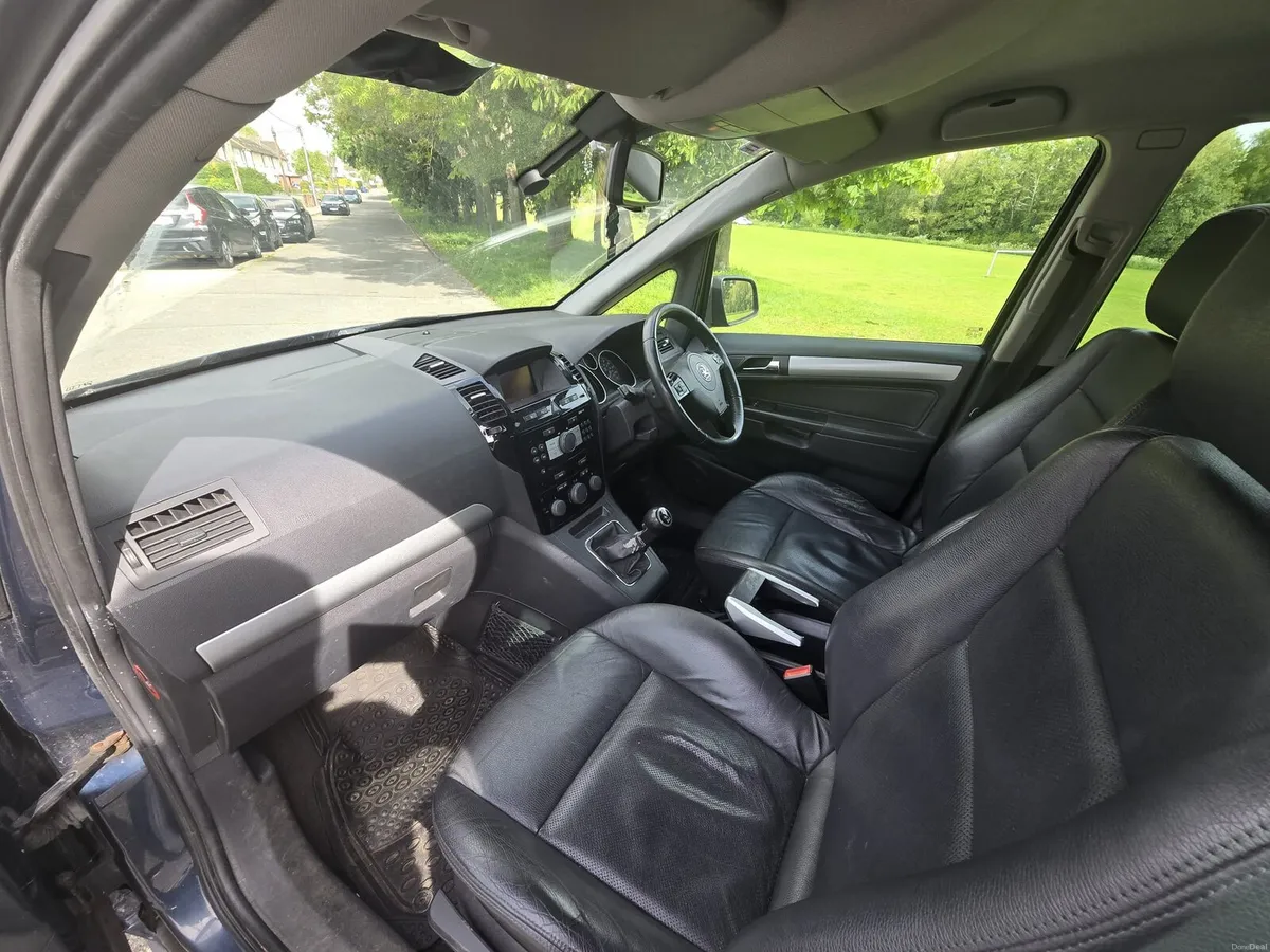 2012 Zafira 7 seater - Image 4