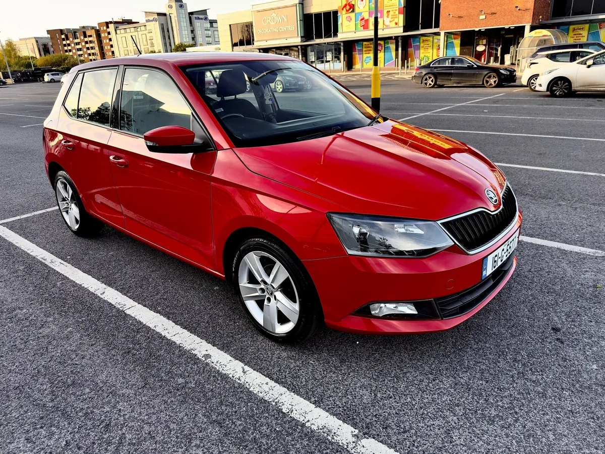 Skoda Fabia 1.2 TSI 2016 - Image 1
