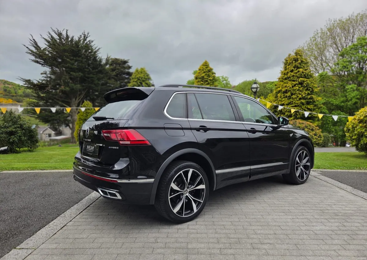 2023 Volkswagen Tiguan R-Line 1.4 TSI eHybrid Auto - Image 4
