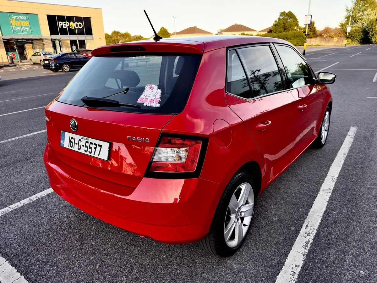 Skoda Fabia 1.2 TSI 2016 - Image 3