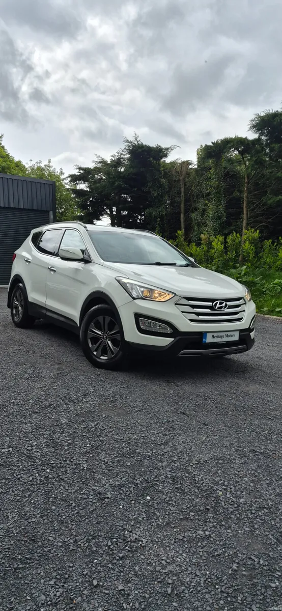 Hyundai Santa Fe 2015 - Image 1