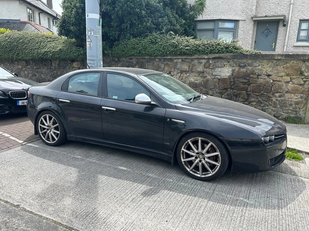 Alfa Romeo 159 TBi 2009 - Image 1