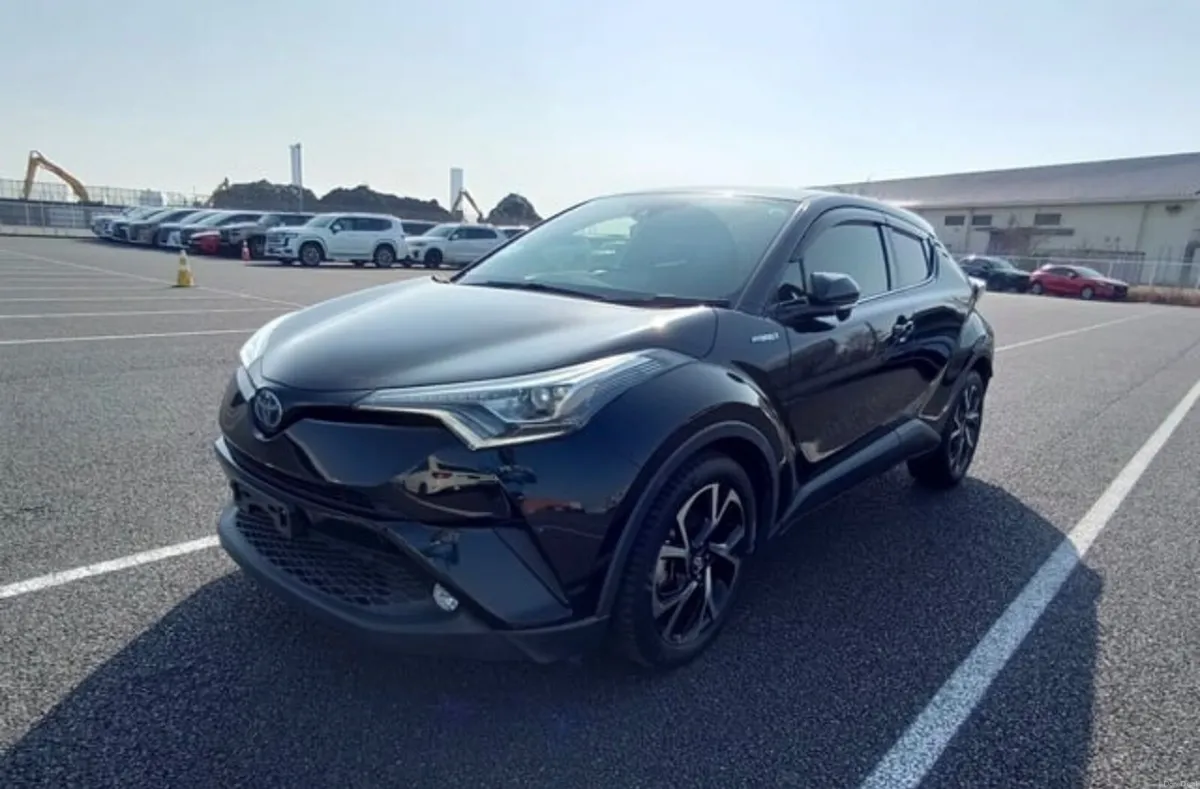 2017 Toyota CHR Immaculate condition G package - Image 3