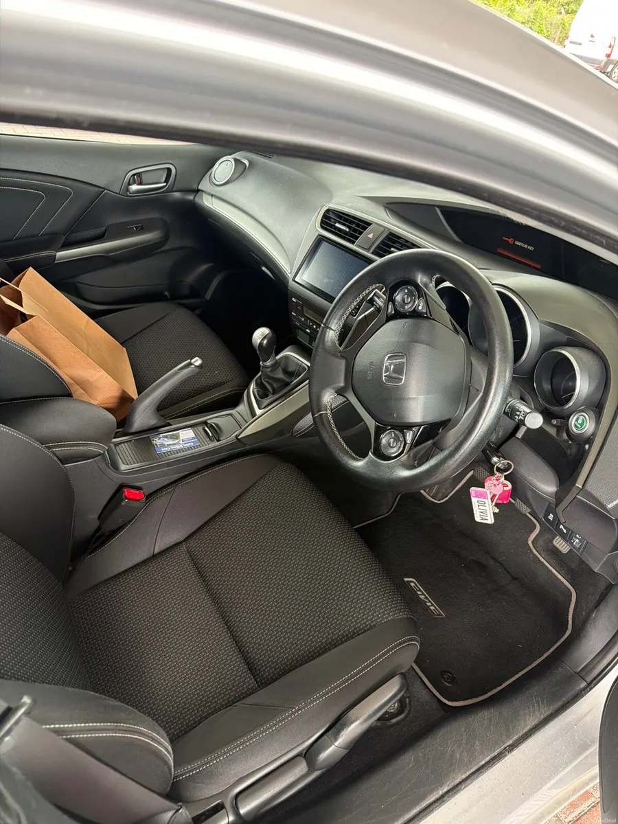 Honda civic - Image 1