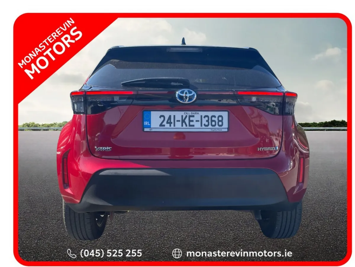 Toyota Yaris Cross CROSS LUNA SPORT 4DR AUTO - Image 4