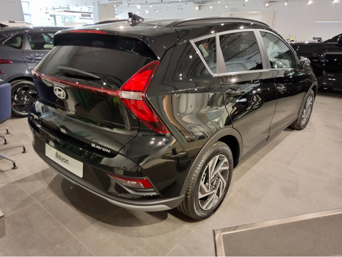 Hyundai Bayon EXECUTIVE AUTOMATIC - Showroom Demo - Image 2