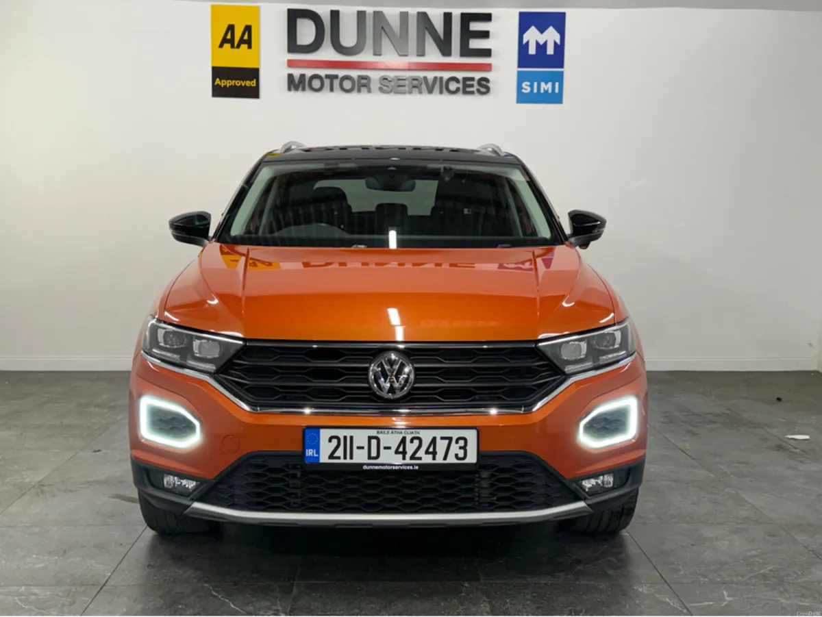 Volkswagen T-Roc **STYLE DESIGN**2.0TDI**AUTOMATIC - Image 3