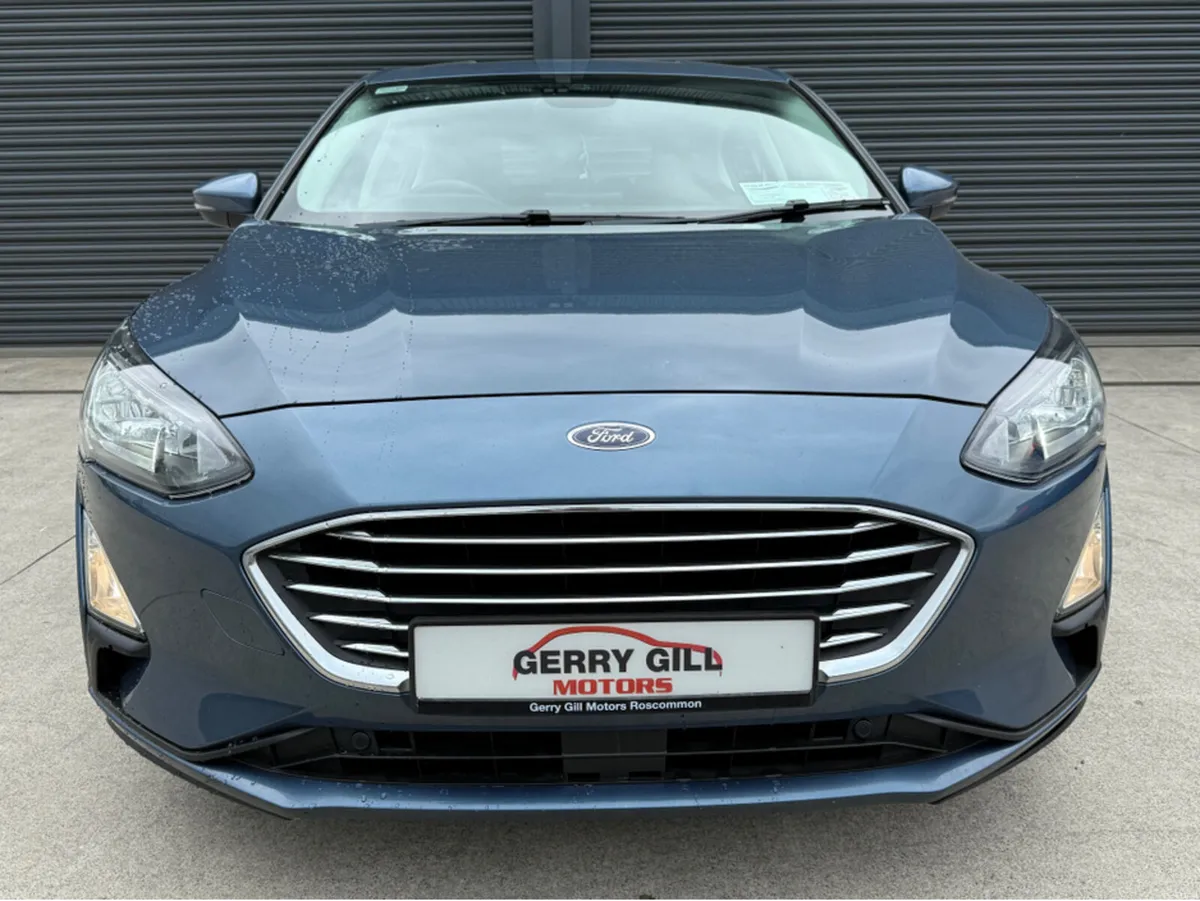 Ford Focus TITANIUM EDITION 1.5 TD 120 4DR - Image 2