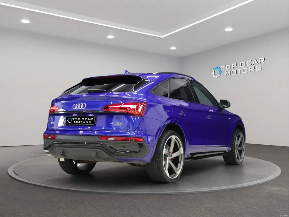 2022 Audi Q5 Sportback S Line Edition 1 40 TDI - Image 6