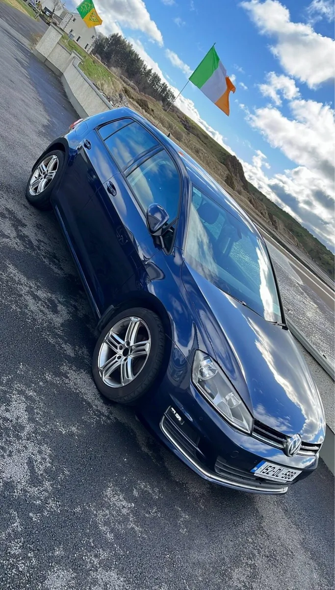 2015 Volkswagen Golf - Image 1