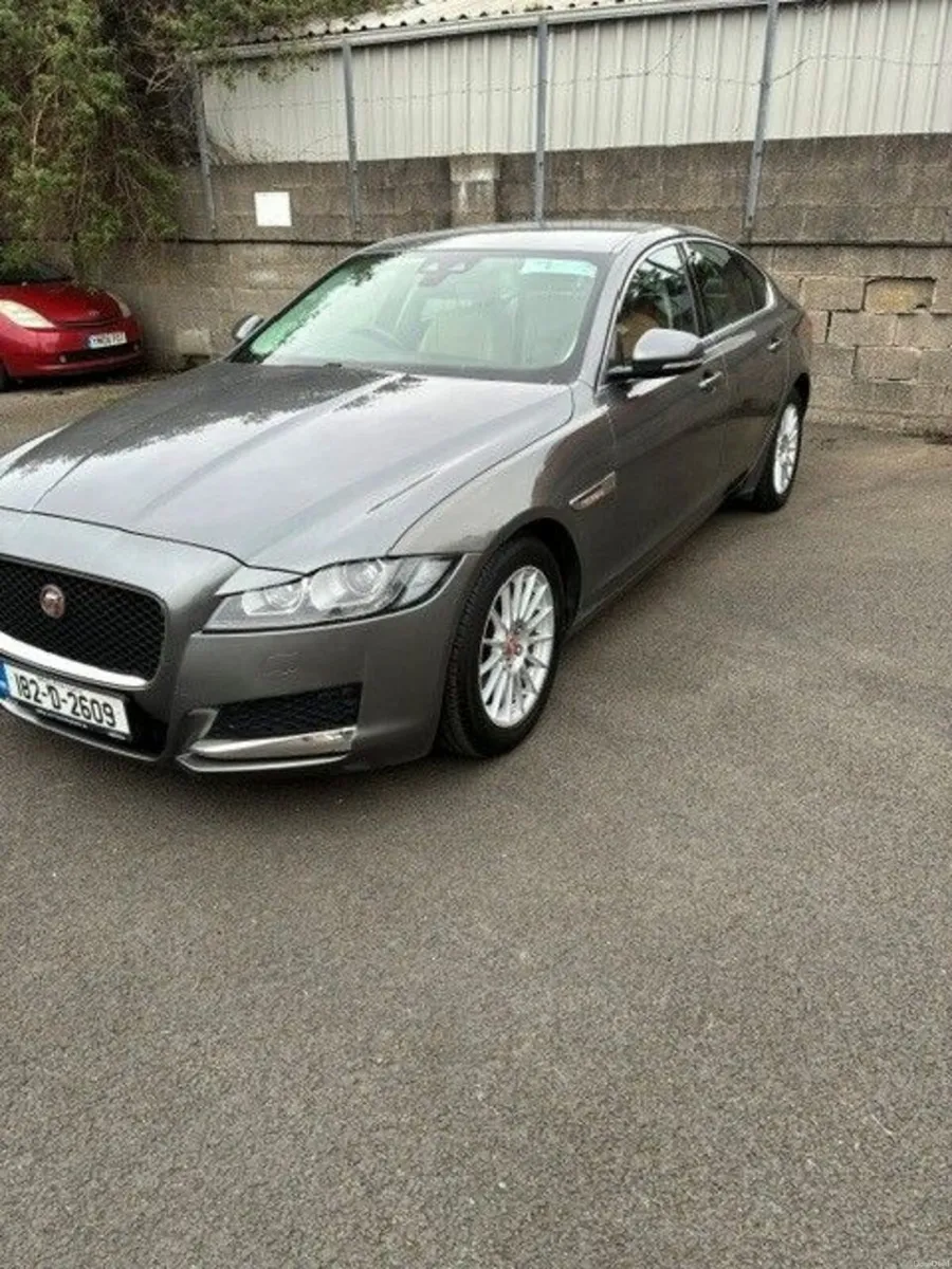 Jaguar XF 2018 - Image 3