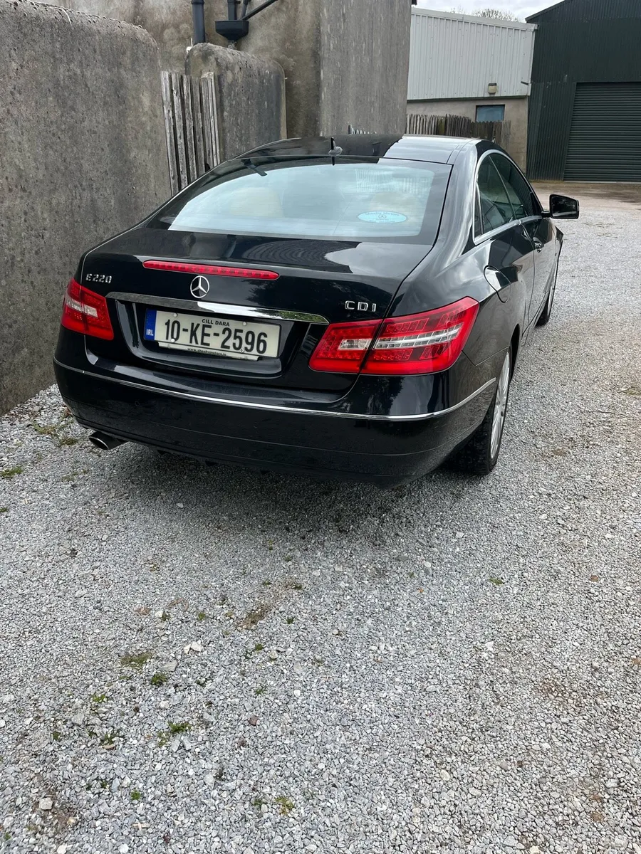 Mercedes coupe - Image 3