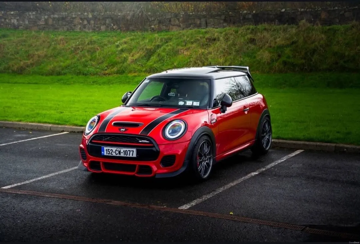 Mini Cooper John Cooper Works - Image 1