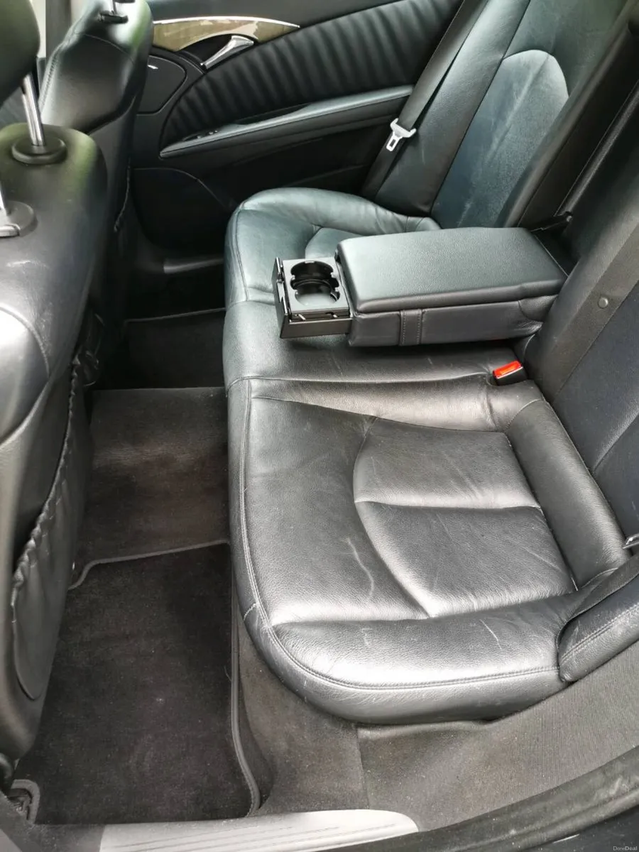LOVELY MERCEDERDE , E CLASS NEW NCT AND SERVICED - Image 3