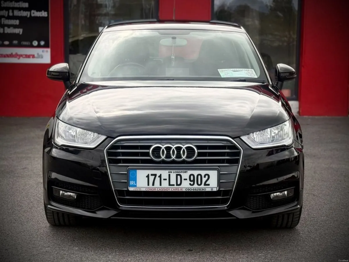 Audi A1 1.6Tdi SPORT // IDEAL STARTER CAR // FINAN - Image 2