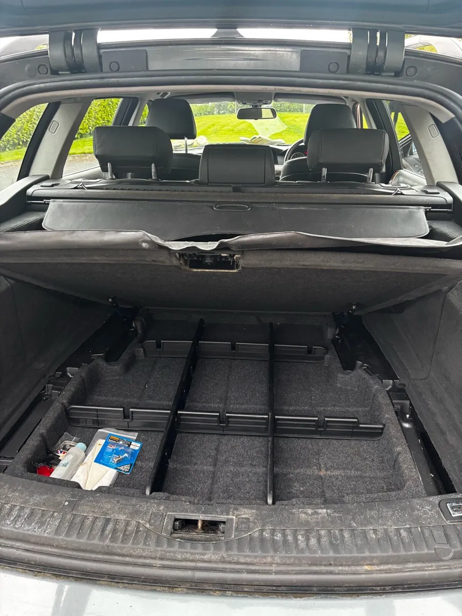 Bmw 520 se Touring - Image 2
