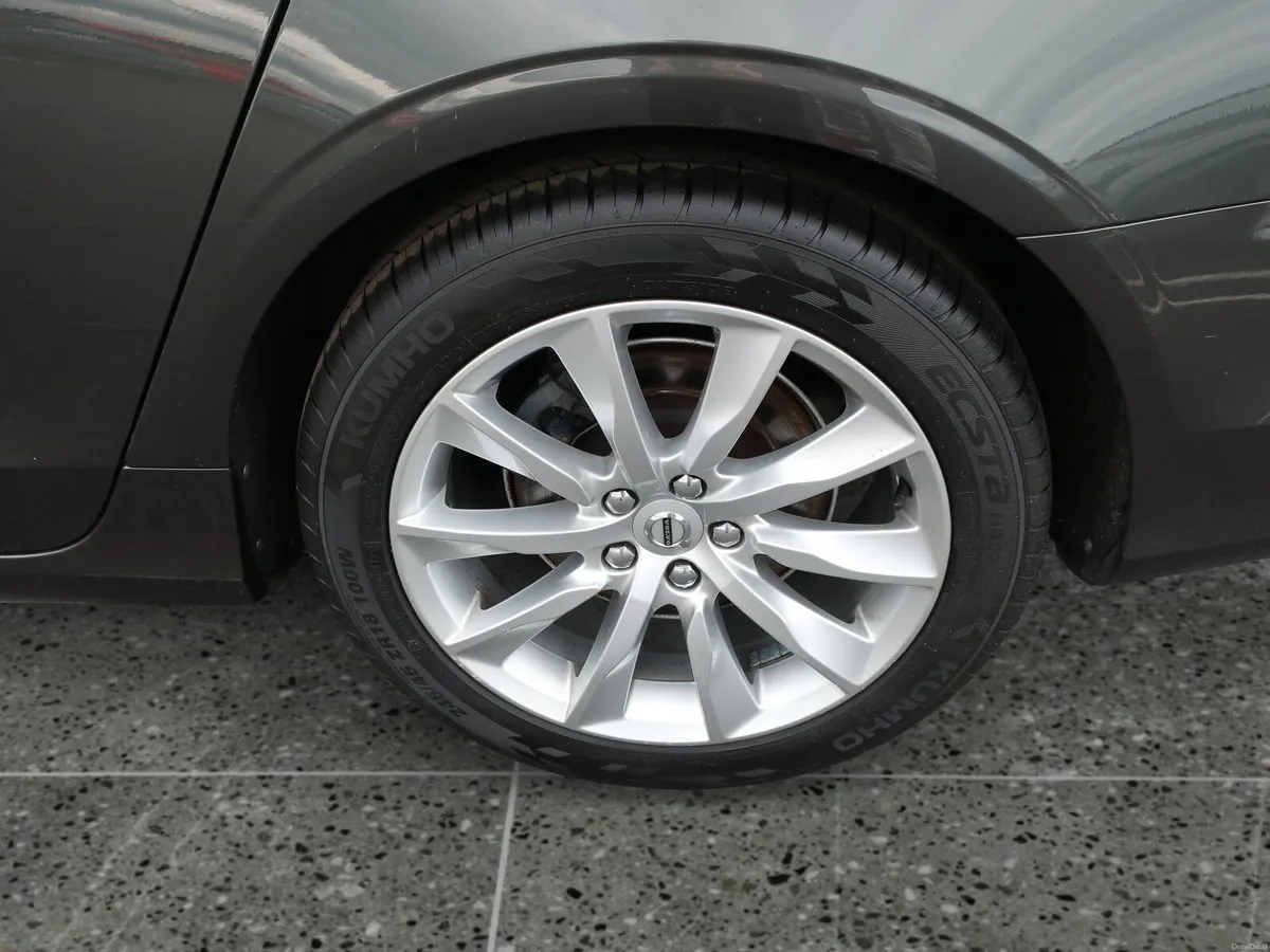 2021 VOLVO S90 D4 MOMENTUM AUTO 4DR - Image 6