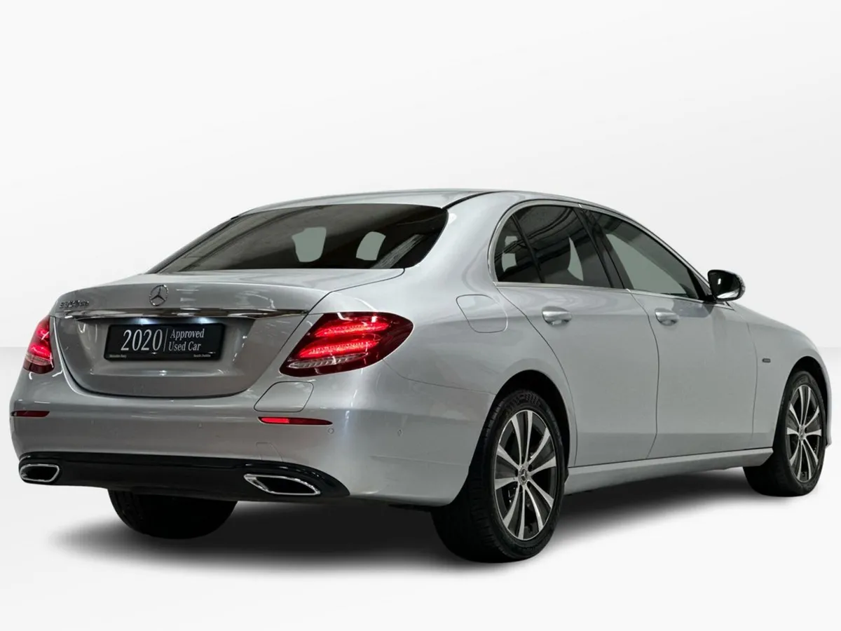 Mercedes-Benz E-Class E300 DE Avantgarde PHEV - Image 3