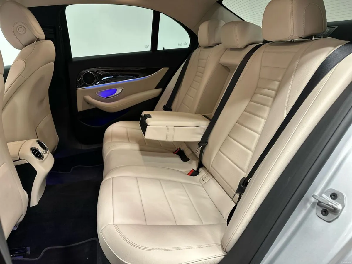 Mercedes-Benz E-Class E300 DE Avantgarde PHEV - Image 4