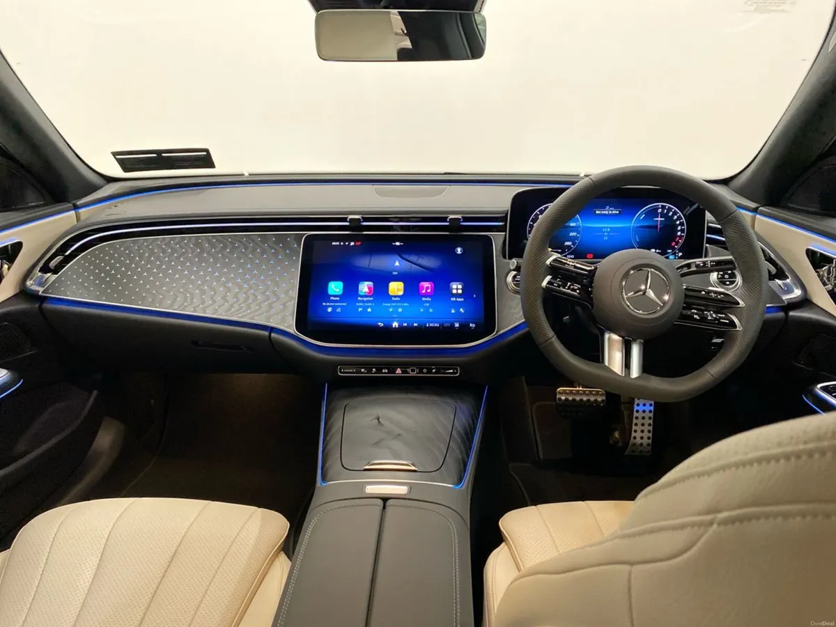 Mercedes-Benz E-Class E 300e AMG EDITION PLUS - Image 4