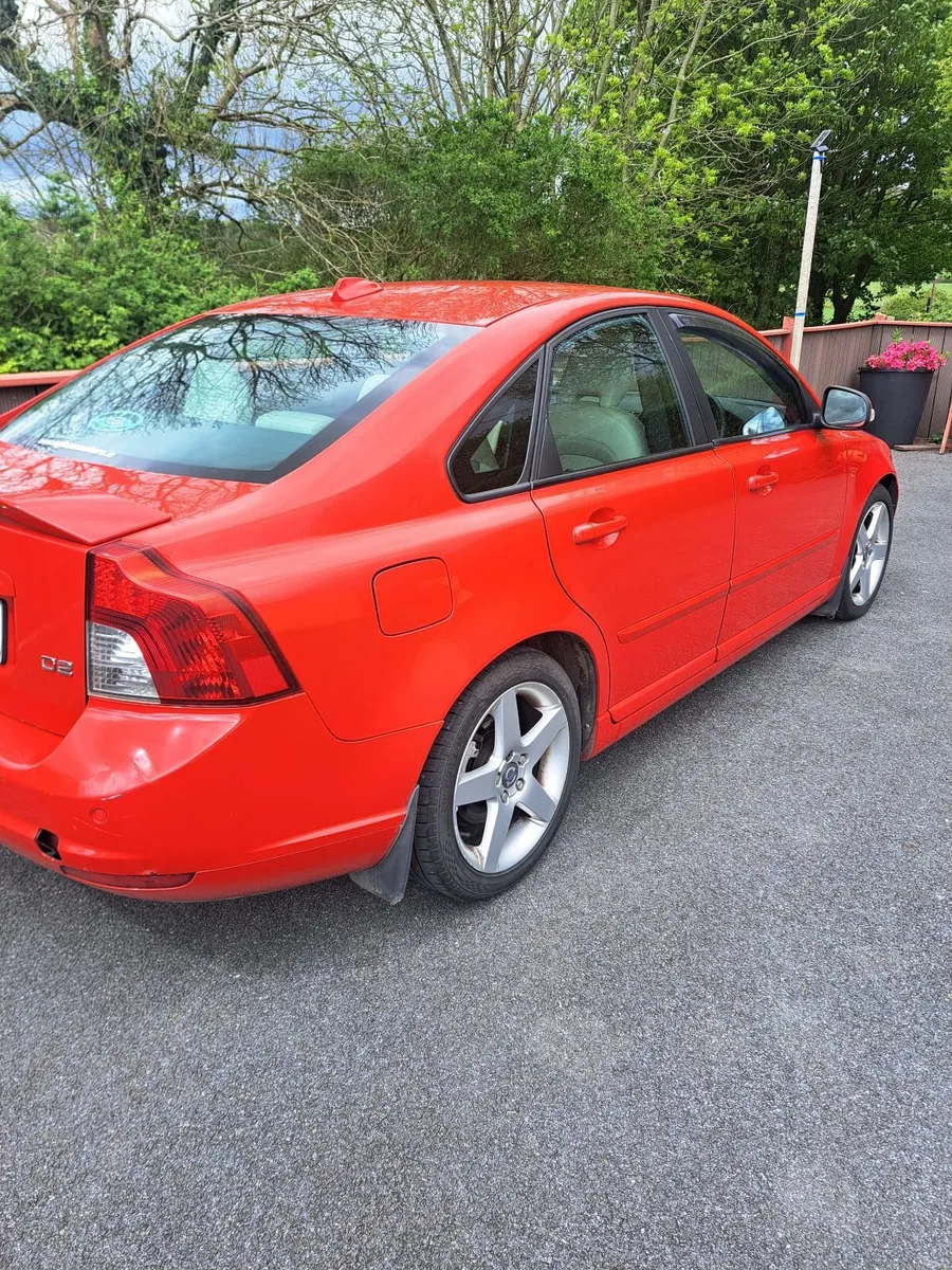 Volvo S40 2012 - Image 2
