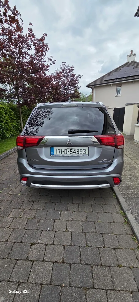 Mitsubishi Outlander 2017 - Image 3