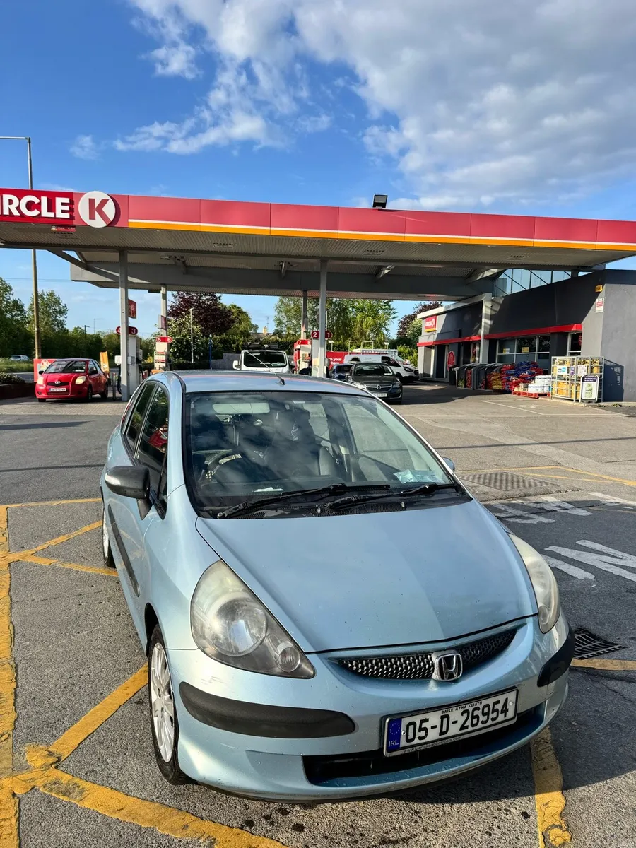 Honda jazz 2005 automatic - Image 2