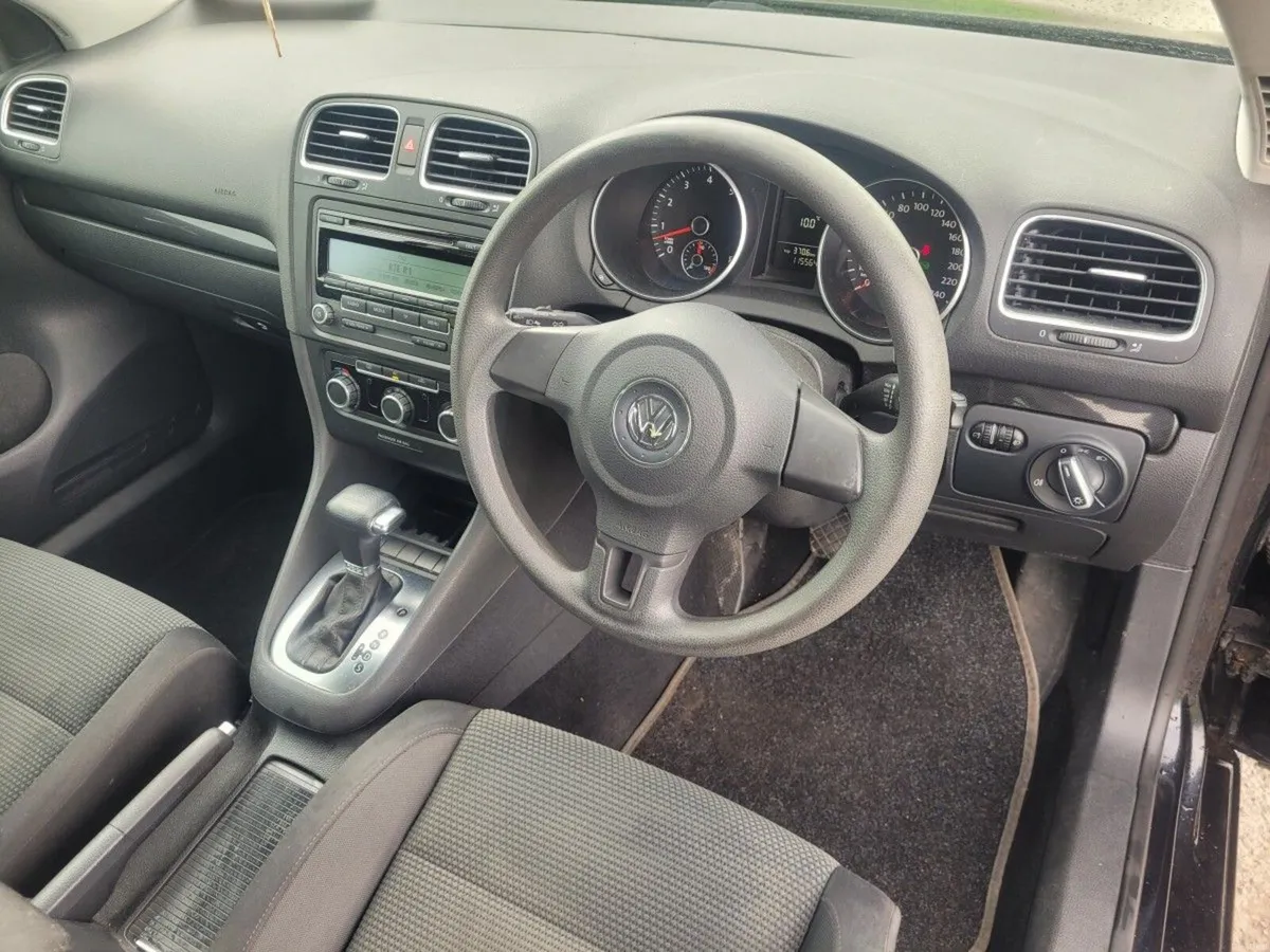 Volkswagen Golf AUTOMATIC CL 1.2 TSI 105BHP - Image 4