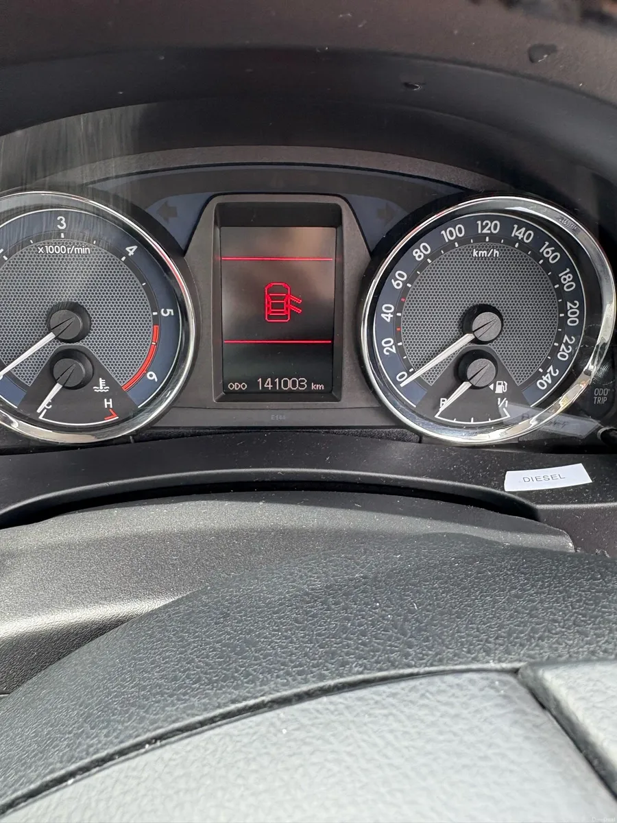 151 Toyota Corolla 1.4 litre - Image 4