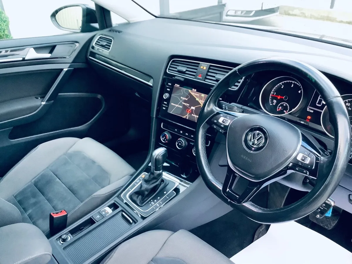 171 VW GOLF 2.0 TDI GT BMT DSG 150 BHP 5DR - Image 5