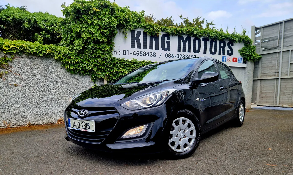 Hyundai i30 2014 / LOW KM / PETROL / CLASSIC - Image 4