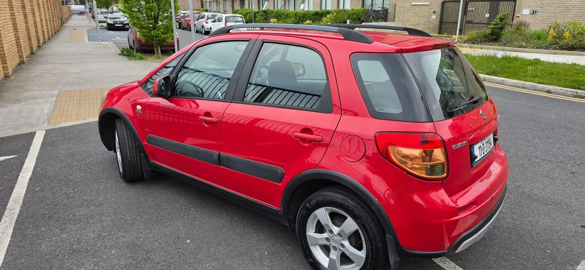 Suzuki SX4 2011 - Image 4