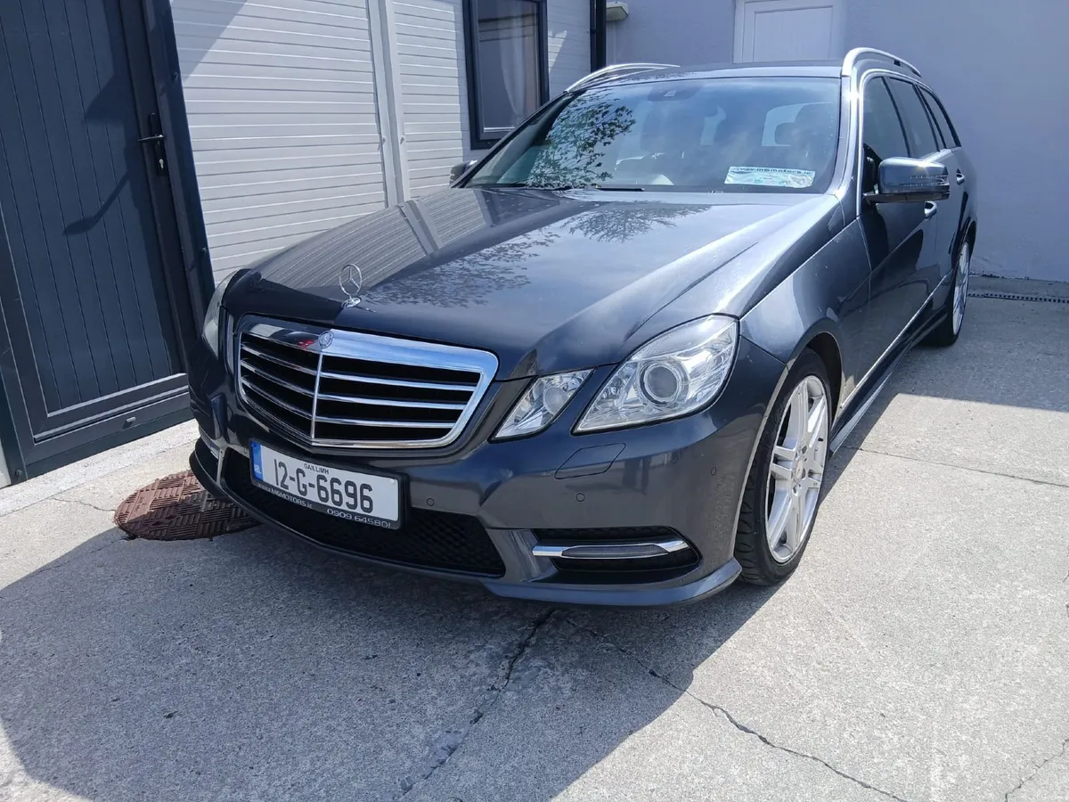 Mercedes-Benz E-Class 2012 - Image 4