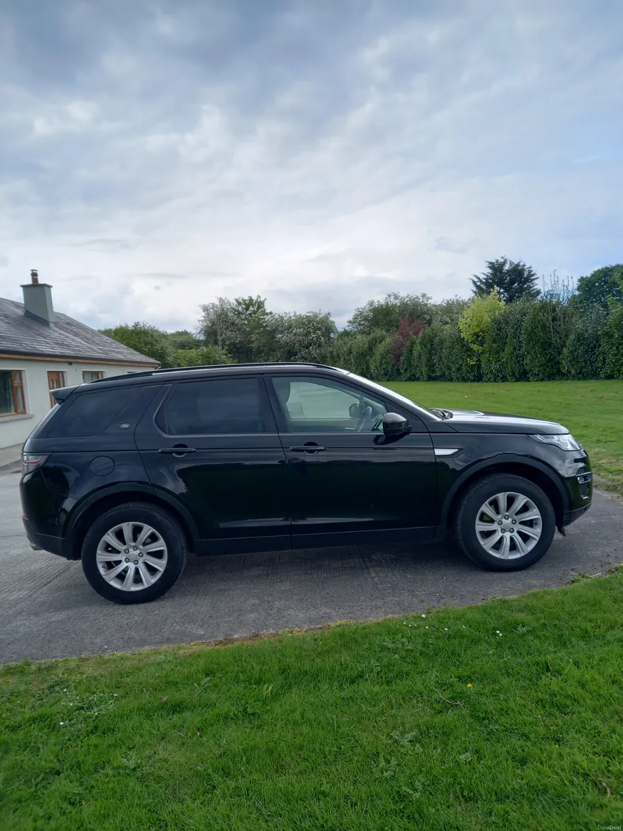 2015 Land Rover Discovery 2.2L Diesel - Image 5