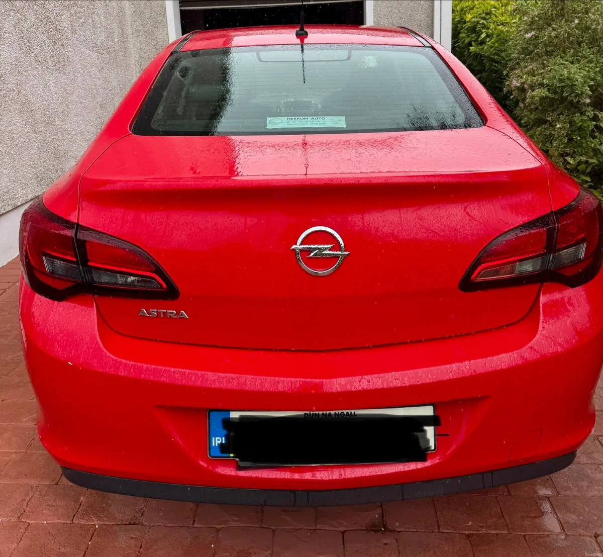 Opel Astra 2013 - Image 2